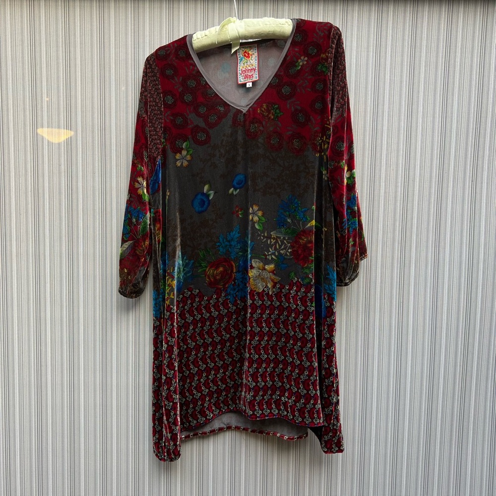 Johnny Was Red and Blue Floral Tunic